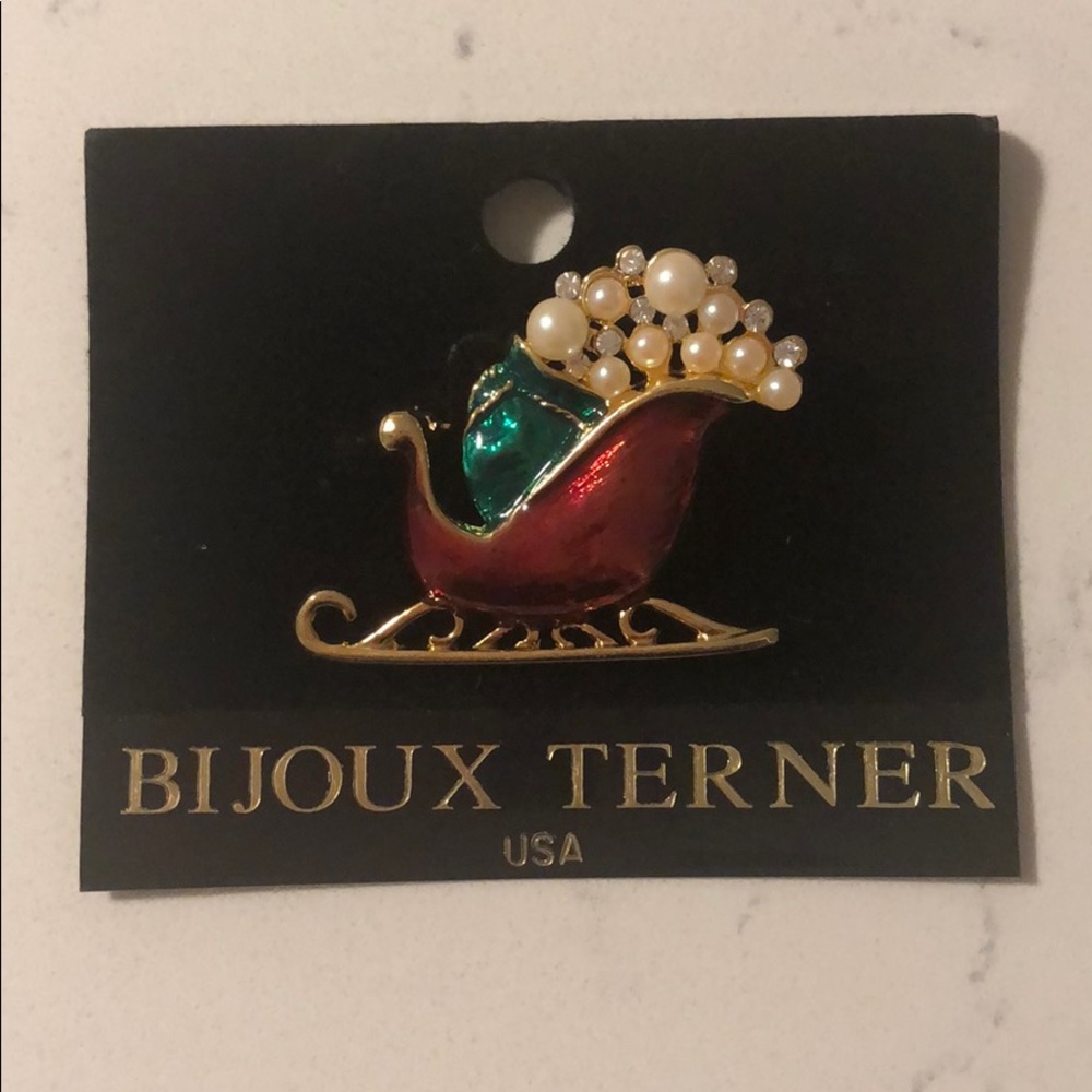 Bijoux Terner Christmas pin